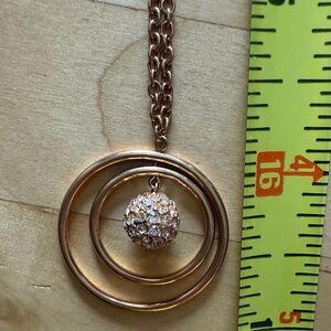 Elegant Gold Tone Pendant Necklace